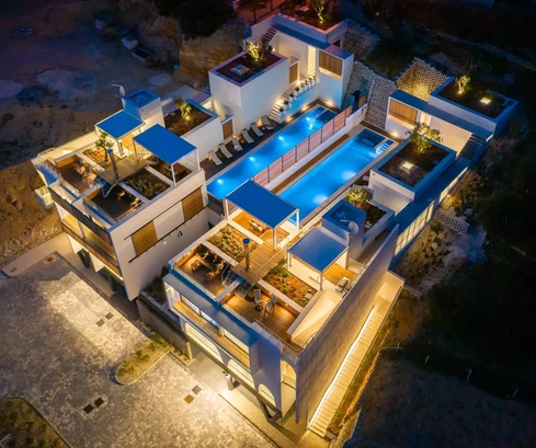 Villa di lusso con vista panoramica in vendita a Omiš in Croazia