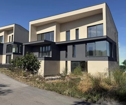Appartamento con tre camere da letto in vendita in una zona tranquilla di Krk in Croazia