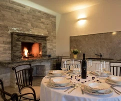 Trzy domy z basenem na sprzedaż na wyspie Brač w Chorwacji