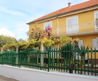 Casa con giardino in vendita a Biograd na Moru in Croazia