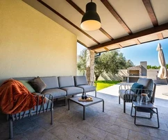 Současná vila, Istrie, Brtonigla