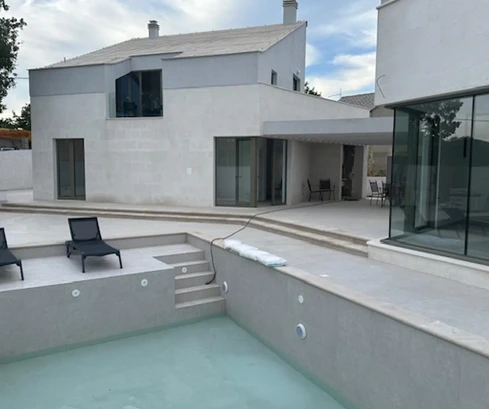 Semi-detached house for sale in Pučišća on Brač Island—great investment opportunity in Croatia