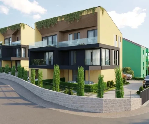 EXKLUZÍVNY PENTHOUSE V NOVEJ MESTSKEJ VILE, 500 M OD MORA!