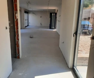 Чиово, Слатине, отдельно стоящий дом 233 м² на участке 400 м² с бассейном