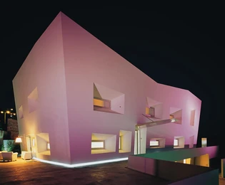 Edificio per uffici in vendita a Pola con vista mare in Croazia