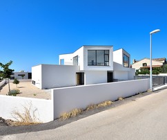 Predaj luxusnej vily s bazénom vo Vodiciach