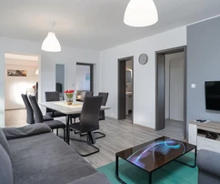 Vir cerca del centro, villa con piscina cubierta climatizada