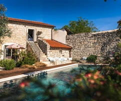 Kanfanar, Istria: Elegancka odnowiona kamienna willa na sprzedaż