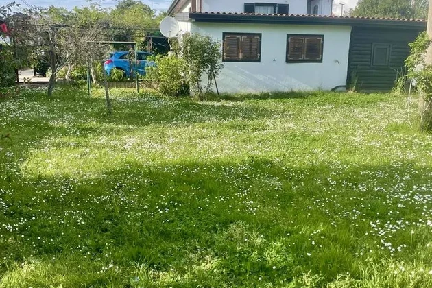 Istrie, Umag: Dům 80 m od pláže, velká zahrada