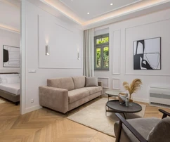 Elegantný byt s panoramatickým výhľadom na more na predaj v Chorvátsku