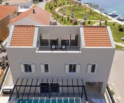 Villa fronte mare di pregio vicino a Zara – 4 camere da letto, alto potenziale di affitto
