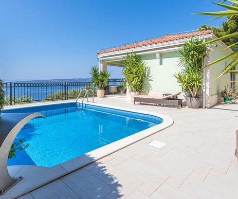 Exclusive home for sale in Brela just steps from the beach in Croatia