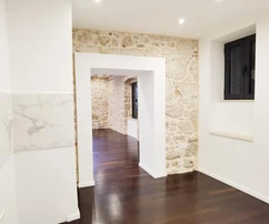 Autentický kamenný dům k prodeji v centru Šibeniku v Chorvatsku