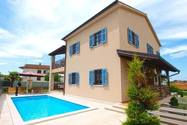 Pazin, Istrie: Výjimečná vila s bazénem na prodej