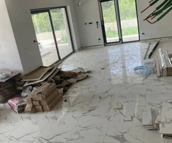 Willa w Istrii z basenem na sprzedaż w spokojnej części Rašy w Chorwacji