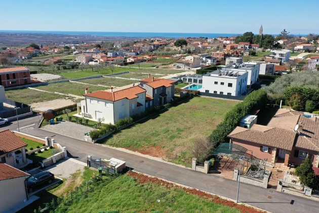 Kaštelir, Istria: terreno edificabile di 940 m² con vista mare