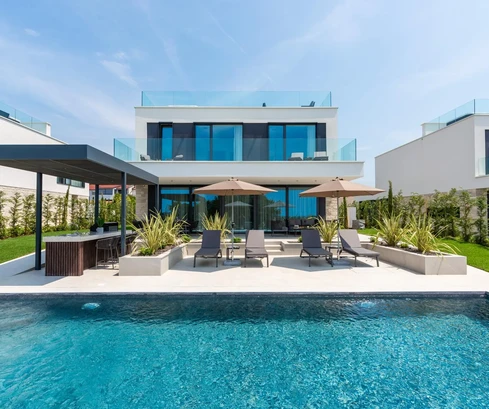 Luksusowa willa na sprzedaż w okolicach Poreča w Chorwacji