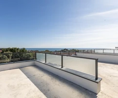 Istrie, Zambratija - Appartement lumineux avec deux terrasses à quelques pas de la mer