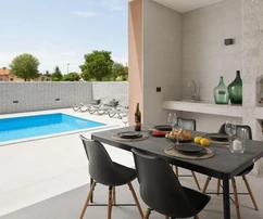 Villa moderna con piscina, Istria, Svetvinčenat