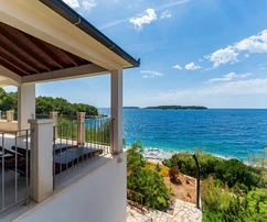 Piękna i zachwycająca willa nad morzem – wyspa Korčula