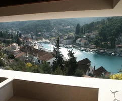 Lussuosa villa in pietra con piscina in vendita a Brač in Croazia