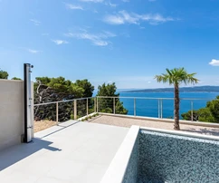Villa di lusso con vista mare in vendita a Brela in Croazia