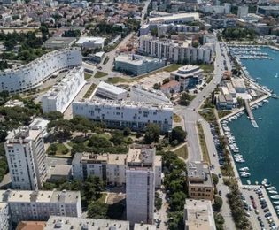 Zadar, TIZ, attico esclusivo con vista panoramica sul mare, terrazza, posto auto in garage