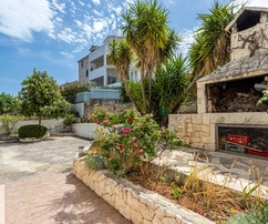 Villa in vendita a Sutivan a pochi passi dal mare in Croazia
