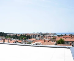 Penthouse im Zentrum von Poreč mit Ausblick zu verkaufen in Kroatien