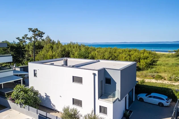Splendida villa fronte mare a Privlaka - a soli 50 m dal mare