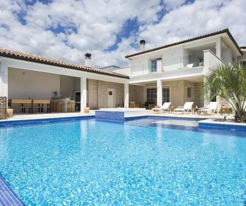 Luxusvilla mit Meerblick in Labin zu verkaufen in Kroatien