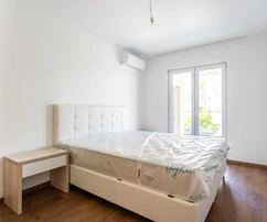 Wohnung zum Verkauf in erster Reihe zum Meer in Okrug in Kroatien