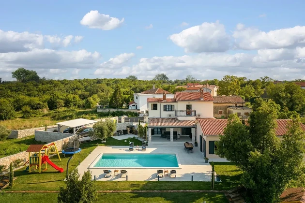 Istra, Labin – Elegantna luksuzna vila s pogledom