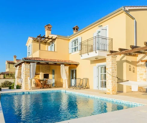 Istrien, Vodnjan: Mediterranes haus mit pool