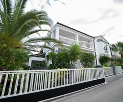 Freistehendes Haus auf der Insel Vir zu verkaufen in Kroatien