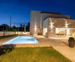 Beautiful home with a pool for sale in Svetvinčenat in Croatia