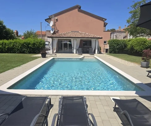 Istrien, Visnjan: Apartment mit beheiztem Pool und Garten