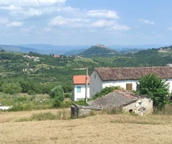 Motovun telek, 1 400 m2