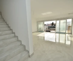 Vodice – bliźniak z basenem, 550 m do centrum