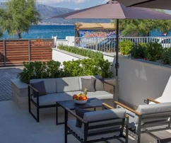 Modern Seafront Vacation Home on Ciovo