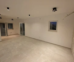 Maison méditerranéenne avec piscine, île de Krk, environs de Malinska !