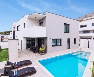 Podstrana,Strožanac,luksuzna vila 350m2 s garažom