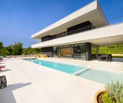 Istria, Grožnjan: Luxusná vila s bazénom