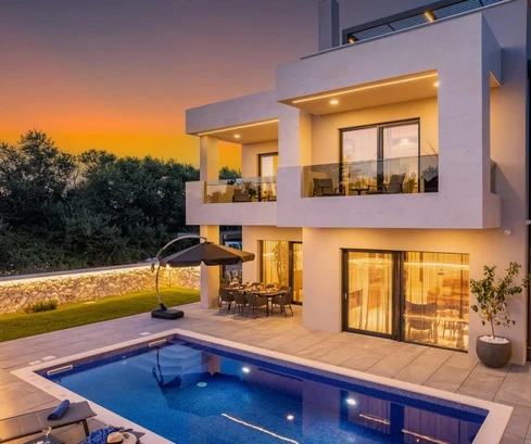 Moderna casa di lusso in vendita a Privlaka in Croazia