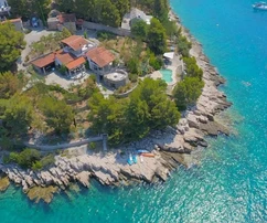 Extraordinary waterfront escape villa on Brac