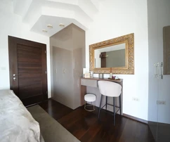 Hermosa casa con piscina disponible en Zadar para comprar en Croacia