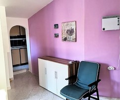 Продажа виллы на берегу моря в Рогознице с пейзажным бассейном