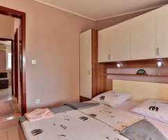 Apartmenthaus nahe dem Meer in Pula zu verkaufen in Kroatien