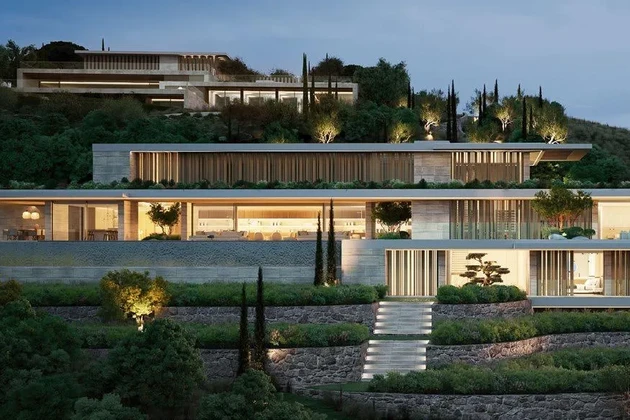 Willa designerska w Sotogrande gotowa do zamieszkania