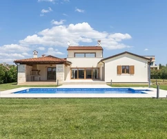 Istria, Vodnjan, villa de piedra de lujo con piscina, gran terreno y vista a las islas Brijuni